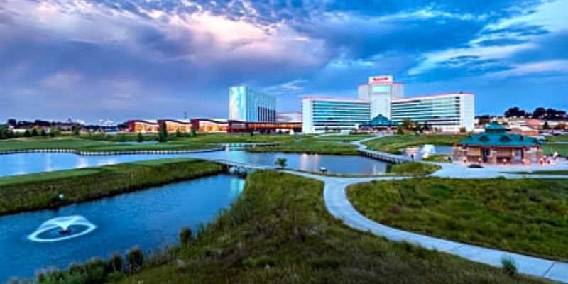 Exterior photo of Mystic Lake Casino Hotel