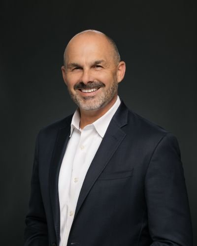 Headshot of Stephen Bailey