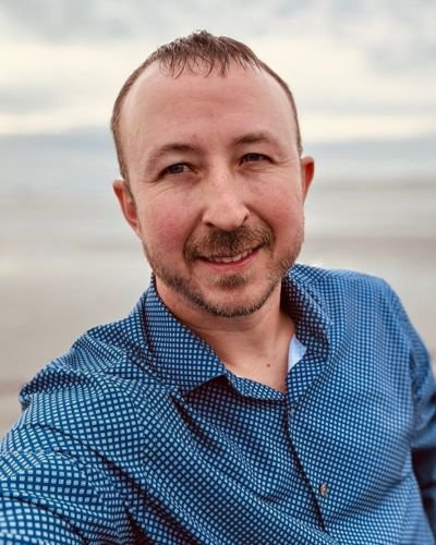 Headshot of Chris Frank