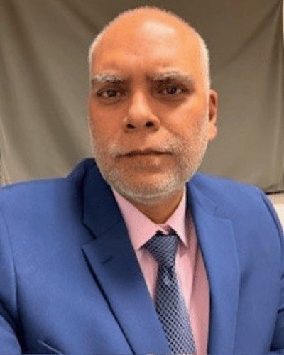 Headshot of Richard Dominguez