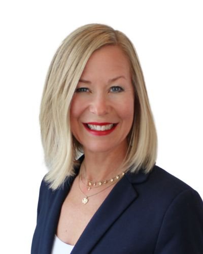 Headshot of Hannah Bratterud