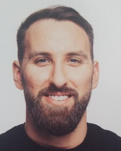 Headshot of Zachary Harbort