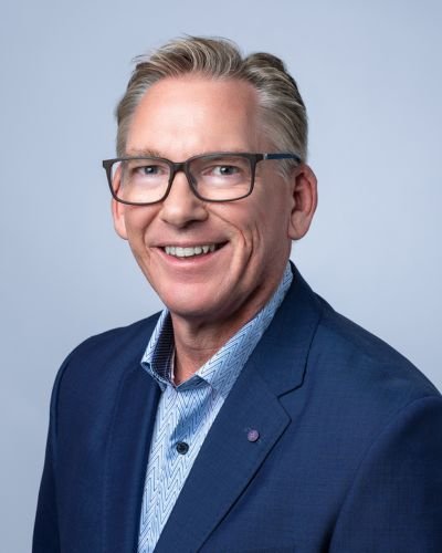 Headshot of Troy Hawes