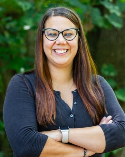 Headshot of Lindsey Buckallew