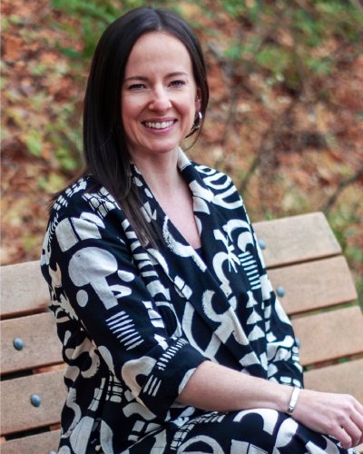 Headshot of Mindy Wood