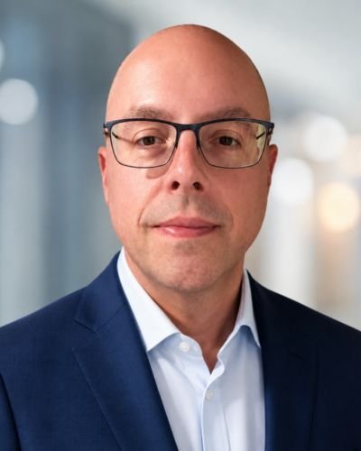 Headshot of Wade Powell