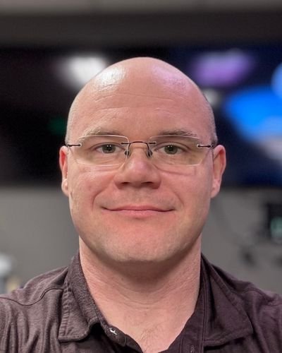 Headshot of Shane Vanbuskirk