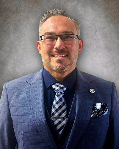 Headshot of Chris Welch
